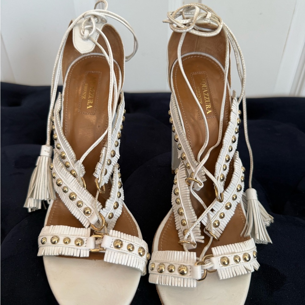 Aquazzura
SOLD!!! Leather Tassel Accents Sandals